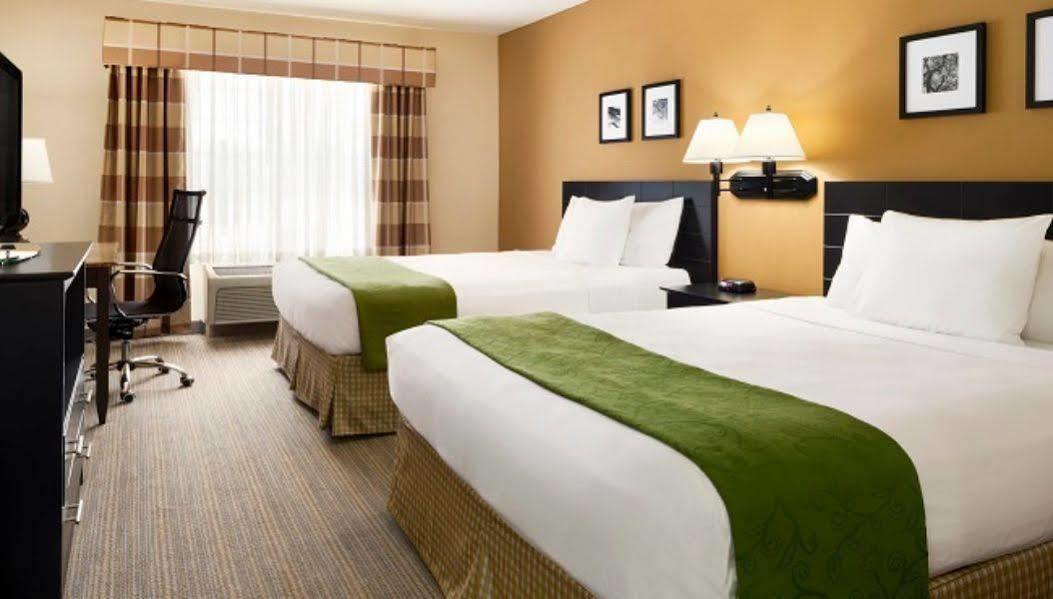 Hotel Country & By Radisson - Pleasant Prairie 3*